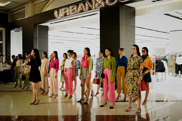 Peragaan Fashion Wanita URBAN&CO Concept Store di Jogja